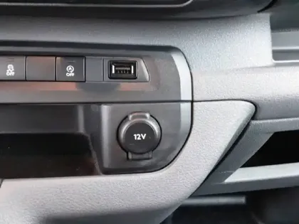 Photo 20 Peugeot Expert  FGN TOLE STANDARD 2.0  BLUEHDI 120 S&S BVM6