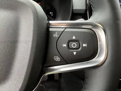 Photo 16 Volvo Xc40  Recharge 231 ch 1EDT