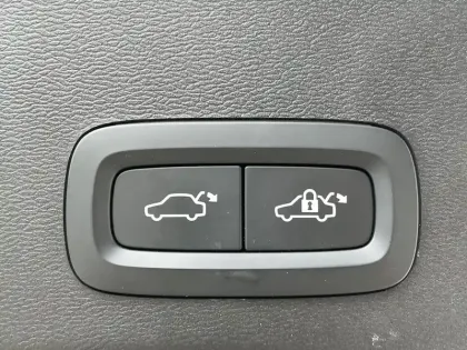 Photo 9 Volvo Xc40  Recharge 231 ch 1EDT