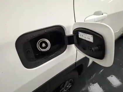 Photo 16 Jeep Compass  1.3 GSE T4 150 ch BVR6