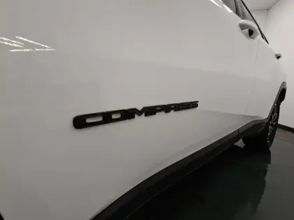 Photo 42 Jeep Compass  1.3 GSE T4 150 ch BVR6