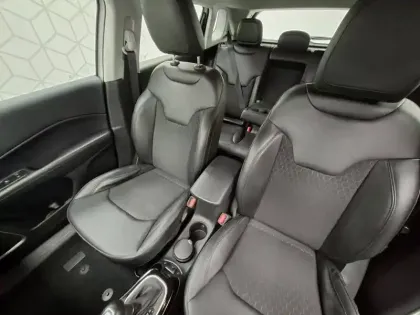 Photo 32 Jeep Compass  1.3 GSE T4 150 ch BVR6