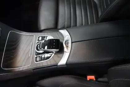 Photo 17 Mercedes Classe C  Cabriolet 220 d 9G-Tronic