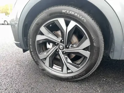 Photo 14 Renault Arkana  E-Tech hybride 145 - 22