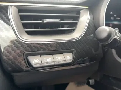 Photo 38 Renault Arkana  E-Tech hybride 145 - 22