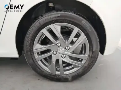 Photo 28 Peugeot 208  PureTech 100 S&S BVM6