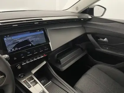 Photo 63 Peugeot 308  Hybrid 145 e-DCS6