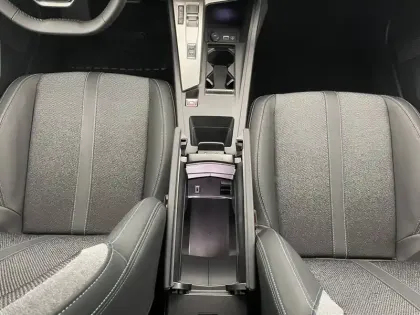 Photo 55 Peugeot 308  Hybrid 145 e-DCS6