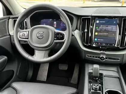 Photo 8 Volvo Xc60  T6 AWD Hybride rechargeable 253 ch+145 ch Geartronic 8