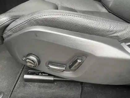 Photo 9 Volvo Xc60  T6 AWD Hybride rechargeable 253 ch+145 ch Geartronic 8