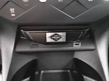 Photo 48 DS DS 3 DS3 Crossback E-Tense