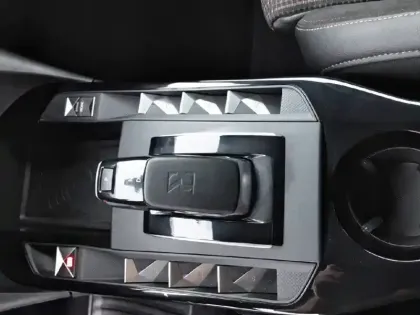 Photo 49 DS DS 3 DS3 Crossback E-Tense