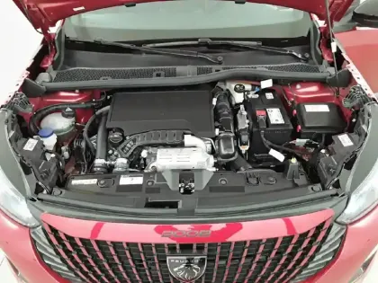 Photo 18 Peugeot 2008  PureTech 100 S&S BVM6