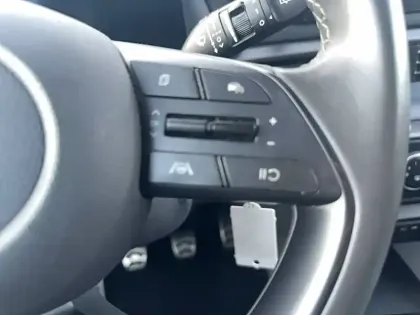 Photo 16 Hyundai Bayon  1.0 T-GDi 100 Hybrid 48V