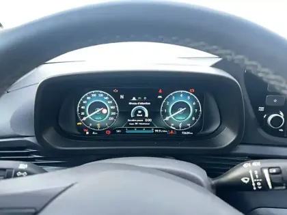 Photo 45 Hyundai Bayon  1.0 T-GDi 100 Hybrid 48V