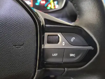 Photo 28 Peugeot 208  Electrique 50 kWh 136ch