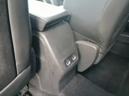 Photo 24 Peugeot 2008  PureTech 130 S&S EAT8