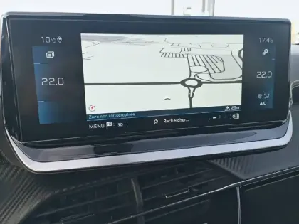 Photo 17 Peugeot 2008  PureTech 130 S&S EAT8