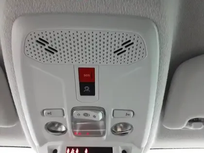 Photo 23 Peugeot 208  Hybrid 110 e-DCS6