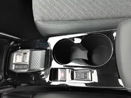 Photo 49 Peugeot 208  Hybrid 110 e-DCS6
