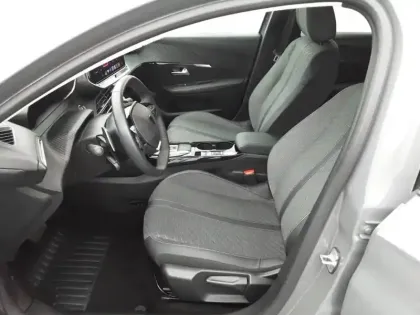 Photo 35 Peugeot 208  Hybrid 110 e-DCS6