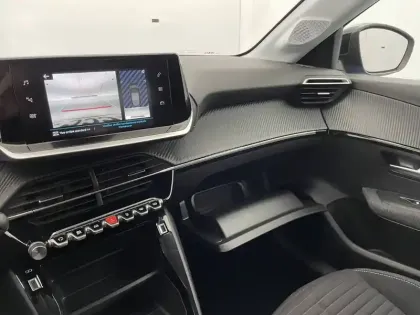 Photo 24 Peugeot 208  Electrique 50 kWh 136ch