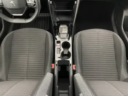 Photo 26 Peugeot 208  Electrique 50 kWh 136ch