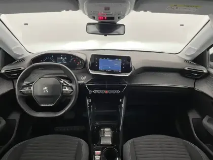 Photo 28 Peugeot 208  Electrique 50 kWh 136ch