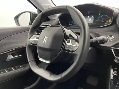 Photo 29 Peugeot 208  Electrique 50 kWh 136ch