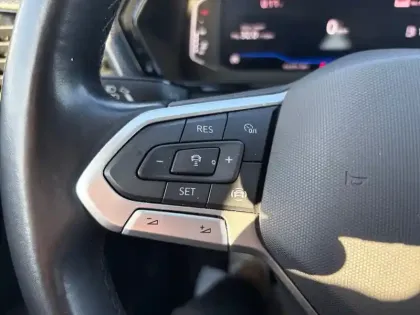 Photo 17 Volkswagen T-cross  1.0 TSI 95 Start/Stop BVM5