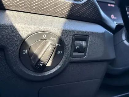 Photo 15 Volkswagen T-cross  1.0 TSI 95 Start/Stop BVM5