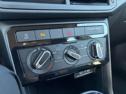 Photo 13 Volkswagen T-cross  1.0 TSI 95 Start/Stop BVM5