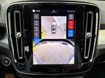 Photo 20 Volvo Xc40  B3 163 ch DCT7