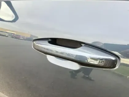 Photo 10 Volvo Xc40  B3 163 ch DCT7