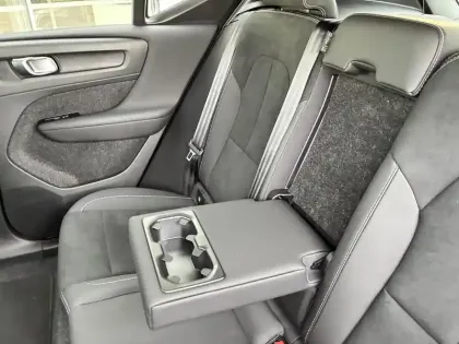 Photo 31 Volvo Xc40  B3 163 ch DCT7