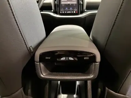 Photo 21 Volvo Ex30  Single Extended Range 272 ch 1EDT