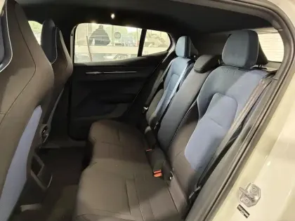 Photo 27 Volvo Ex30  Single Extended Range 272 ch 1EDT