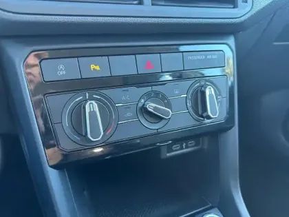 Photo 20 Volkswagen T-cross  1.0 TSI 95 Start/Stop BVM5