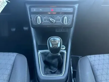 Photo 12 Volkswagen T-cross  1.0 TSI 95 Start/Stop BVM5