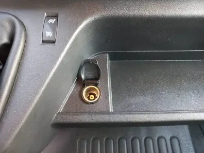 Photo 28 Renault Master  FGN TRAC F3500 L2H2 BLUE DCI 135