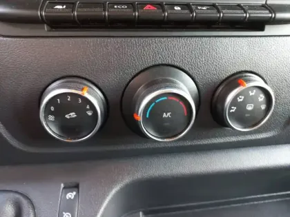 Photo 25 Renault Master  FGN TRAC F3500 L2H2 BLUE DCI 135