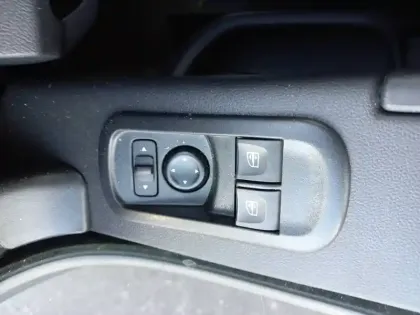 Photo 33 Renault Master  FGN TRAC F3500 L2H2 BLUE DCI 135