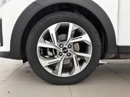 Photo 12 Kia Stonic  1.0 T-GDi 100 ch BVM6