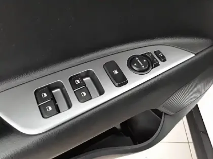 Photo 22 Kia Stonic  1.0 T-GDi 100 ch BVM6