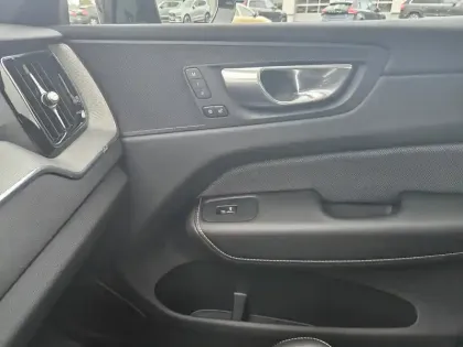 Photo 32 Volvo Xc60  T6 AWD Hybride rechargeable 253 ch+145 ch Geartronic 8