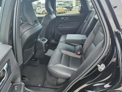 Photo 14 Volvo Xc60  T6 AWD Hybride rechargeable 253 ch+145 ch Geartronic 8