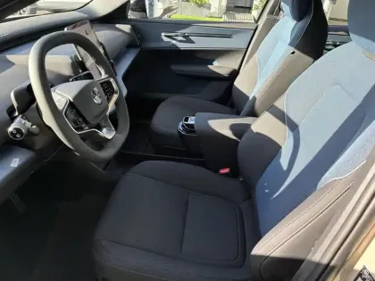 Photo 7 Volvo Ex30  Single Extended Range 272 ch 1EDT