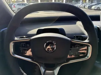 Photo 9 Volvo Ex30  Single Extended Range 272 ch 1EDT