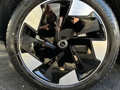 Photo 5 Volvo Ex30  Single Extended Range 272 ch 1EDT