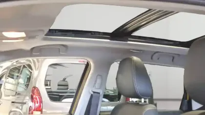 Photo 18 Suzuki Vitara  1.5 Dualjet Allgrip Hybrid Auto